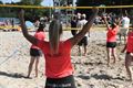 Beachvolley onder stralende zon