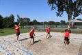 Beachvolley onder stralende zon