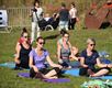 Yoga op muziek in openlucht