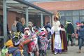 Sint op bezoek in school