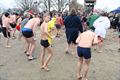 Veel volk voor Nieuwjaarsduik