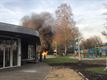 Zitbanken in stadspark in vlammen opgegaan