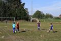 Voetballen in vakjes en met afstand