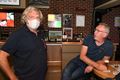 Eerste cafés openden al om middernacht