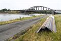 Nieuwe damwanden aan brug Tervant