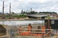 Ondertussen, aan de brug in Beringen