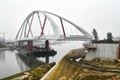 Langste boogbrug over het Albertkanaal