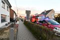 Buren helpen brand blussen