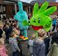 Gemeentemascottes voor de schoolkinderen