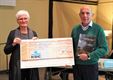 Mooie cheque voor Kinderkankerfonds 'Kleine Prins'