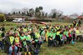 De eerste bomen voor een speelplein