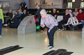Senioren paraat voor een partijtje bowling