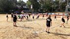 Kringtrefbaltornooi aan de atletiekpiste