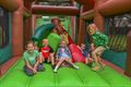 Springen en spelen met Megakriebels