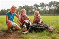 Bessen plukken én proeven op boerderijkamp