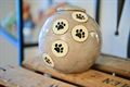 Linzi Convens maakt unieke urnen 'From the heart'
