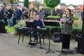 Troostconcerten en poëzie op het kerkhof