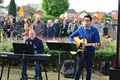 Troostconcerten en poëzie op het kerkhof