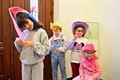 Kinderen vieren carnaval in Paal