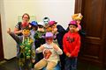 Kinderen vieren carnaval in Paal