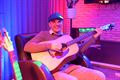 Glenn Claes bij Café Akoestika