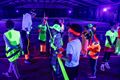 Tennissen in het donker, met blacklights