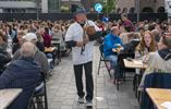 Beiaardcantus op het Kerkplein, een echt feest!