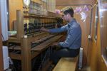 Eerste beiaard-zomerconcert met Joey Brink