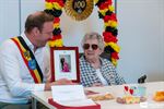 Tinekes geheim om 100 te worden: veel lachen!