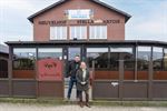 Steven en Wendy openden Heuvelhof opnieuw