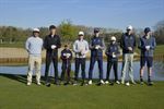 Jongeren verzamelen bij Millennium Golf