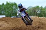 Oefenen op het crossterrein