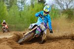 Oefenen op het crossterrein