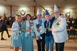 Oud-prinsenbal met oude en nieuwe hoogheden