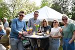 Genieten onder de bloesems, eerste zomerbar open