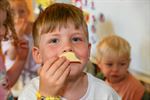 Wie op Balu wil er een lekker stukje fruit?