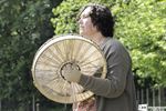 Zonnige drumcirkel tijdens Zorgfestival Groeiveld