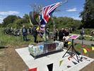 Inhuldiging monument neergestorte Dakota