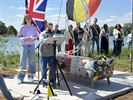Inhuldiging monument neergestorte Dakota