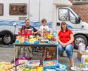 Veel volk op de jaarlijkse kinderrommelmarkt