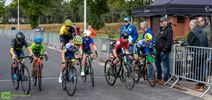 Jeugdrenners kleuren koers in Hamont