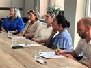 Zuhal Demir luistert naar Lommelse schooldirecties
