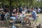 Muziek bij zomerbar Aerts Paradijs