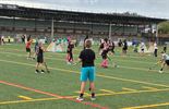 Jongeren proeven van hockey