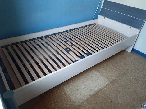 Extra lang 1 persoons bed