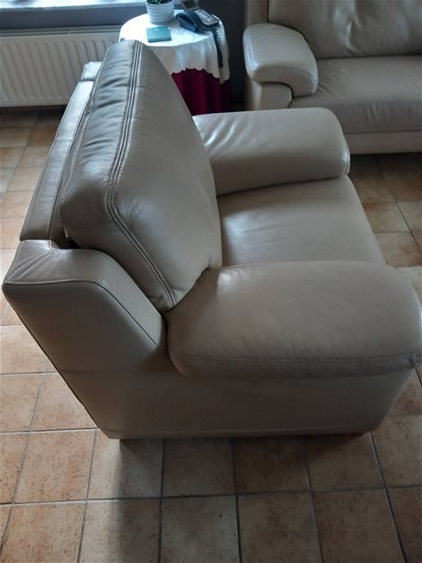 Lederen zetel ( Als Nieuw )1 persoo