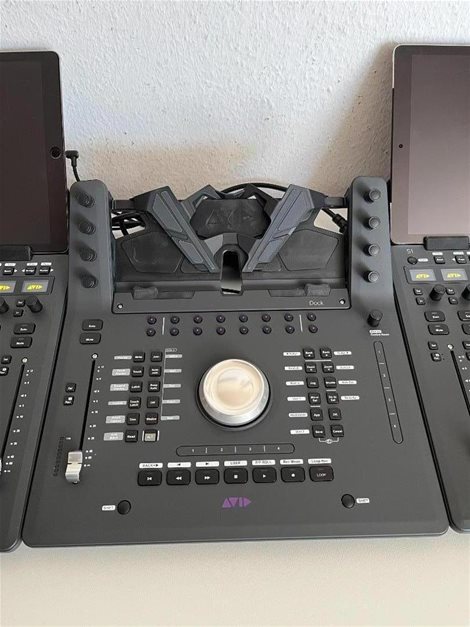 Avid Dock + 2x Avid S1