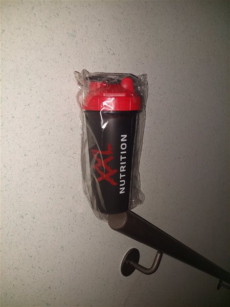 Gloednieuwe XXL Nutrition drinkbus