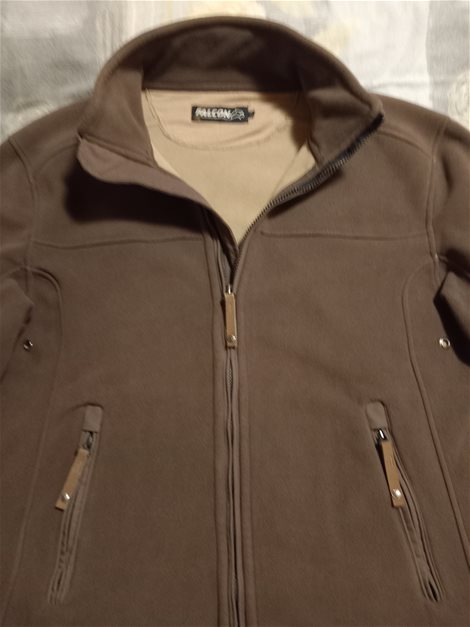 Mooi bruin winter vest
