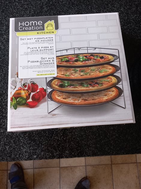 Set van 4 pizza platen + houder